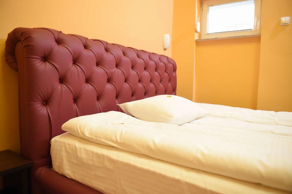 Apartment Inn Rooms Novi Sad Værelse billede