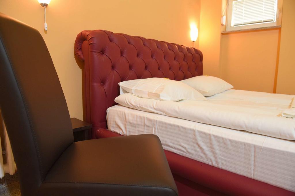 Apartment Inn Rooms Novi Sad Værelse billede
