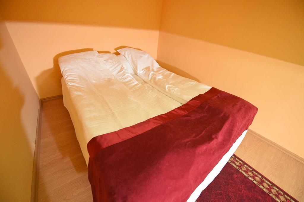 Apartment Inn Rooms Novi Sad Værelse billede